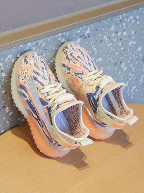 Pair Kids Breathable Knitted Mesh Casual Sneakers, ~Adidas Dupe/ Size 29